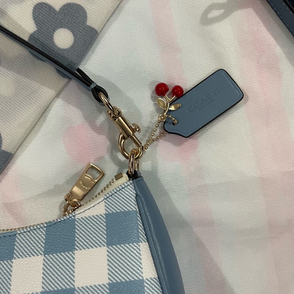 Coach Blue and White Gingham Shoulder Bag with Gold Hardware - Picture 8 of 9